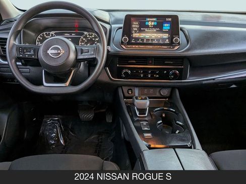 Used 2024 Nissan Rogue S FWD image 13