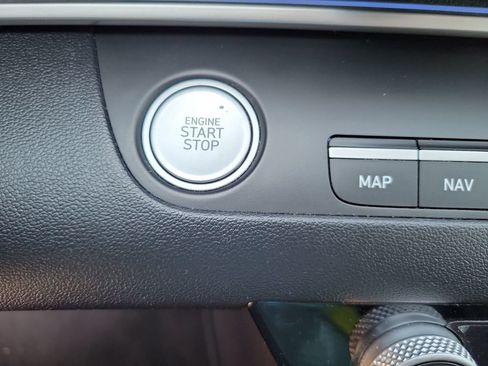 Used 2023 Hyundai Elantra Limited FWD image 22