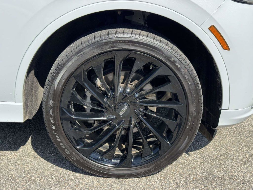 Used 2025 Lincoln Aviator Reserve w/ Luxury Package AWD/4WD image 26