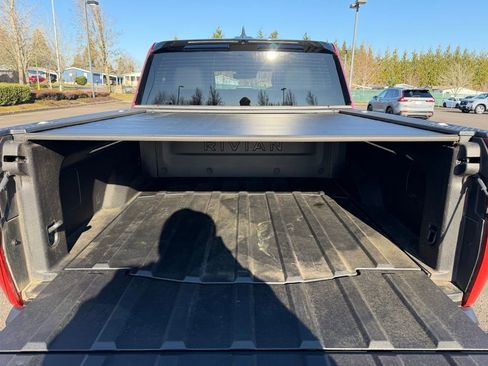 Used 2025 Rivian R1T Adventure AWD/4WD image 11