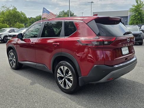Used 2023 Nissan Rogue SV FWD image 3
