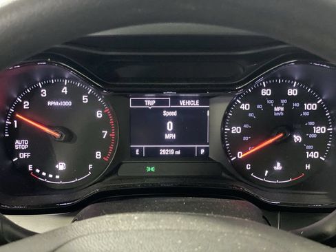 Used 2024 Chevrolet Trax LS w/ LS Convenience Package FWD image 11