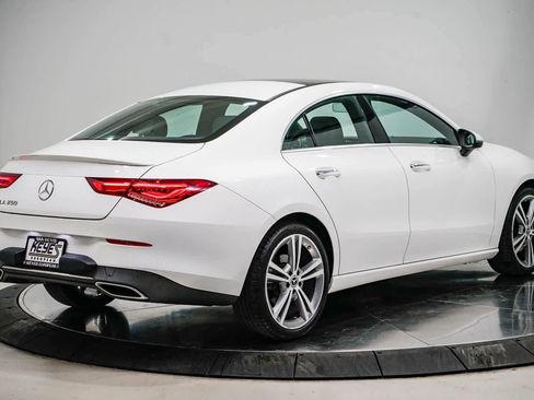 Used 2022 Mercedes-Benz CLA 250 image 4