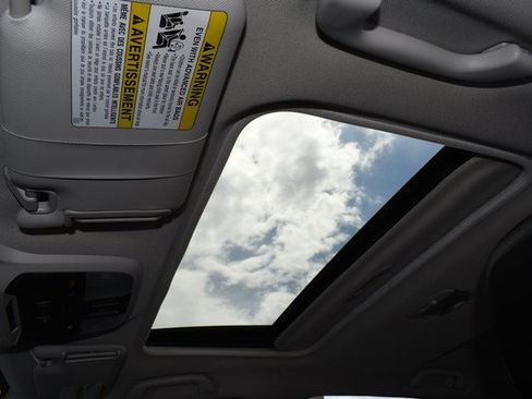 Used 2022 Subaru Crosstrek 2.5i Limited w/ Moonroof Package 2 AWD/4WD image 19