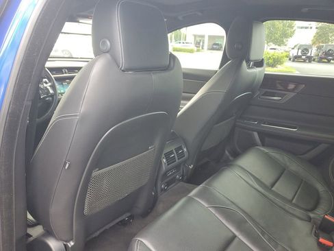 Used 2018 Jaguar XF S image 15