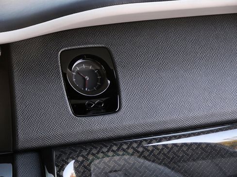 Certified 2022 Rolls-Royce Cullinan Black Badge image 14