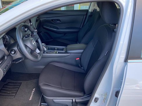 Certified 2025 Nissan Sentra S FWD image 11