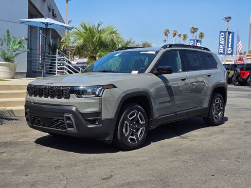 New 2026 Jeep Cherokee Laredo AWD/4WD image 4