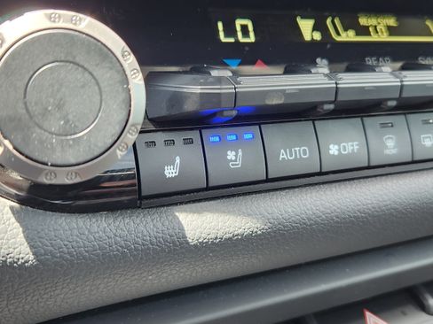Used 2023 Toyota Sequoia TRD Pro AWD/4WD image 20