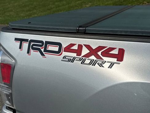 Used 2023 Toyota Tacoma TRD Sport image 17