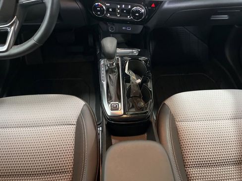 Used 2024 Chevrolet Trax LT w/ Driver Confidence Package image 10