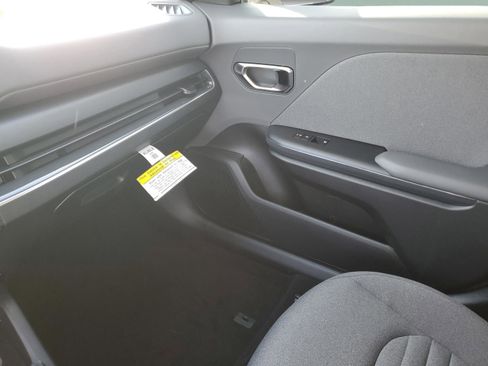 New 2025 Kia K4 EX image 15