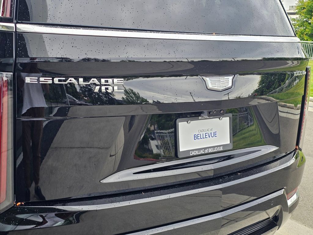 New 2026 Cadillac Escalade IQL Luxury AWD/4WD image 15