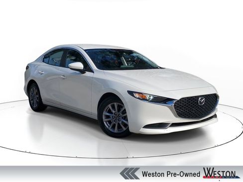 Used 2021 MAZDA MAZDA3 s FWD image 1