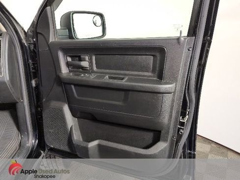 Used 2014 RAM 1500 Express image 32