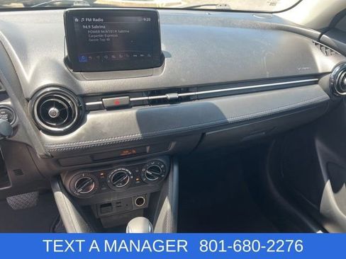 Used 2019 Toyota Yaris LE FWD image 18