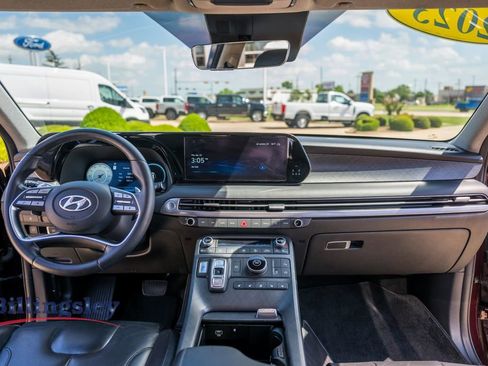 Used 2023 Hyundai Palisade Limited FWD image 13