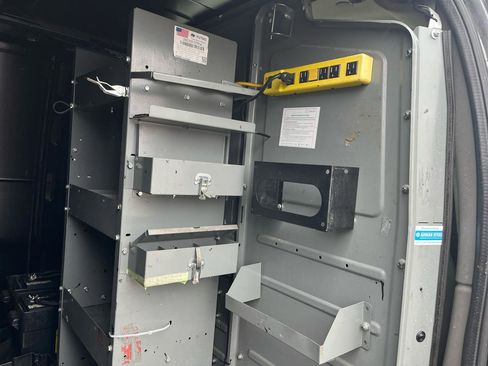 Used 2018 Chevrolet Express 2500 w/ Driver Convenience Package image 17