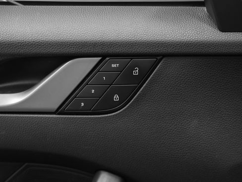 Certified 2022 Porsche 911 Carrera RWD image 27