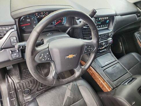 Used 2017 Chevrolet Suburban Premier image 10