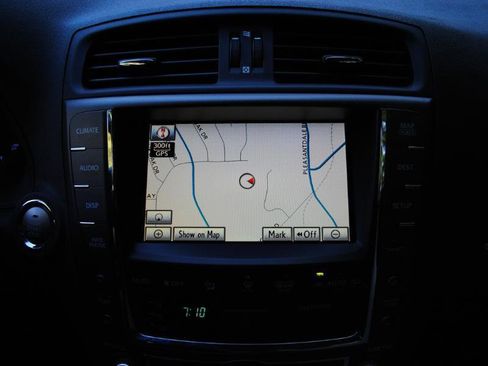 Used 2011 Lexus IS 350C w/ Luxury Pkg image 20