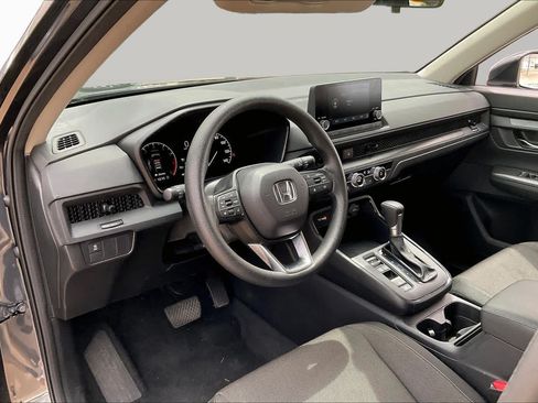 Used 2025 Honda CR-V LX image 17
