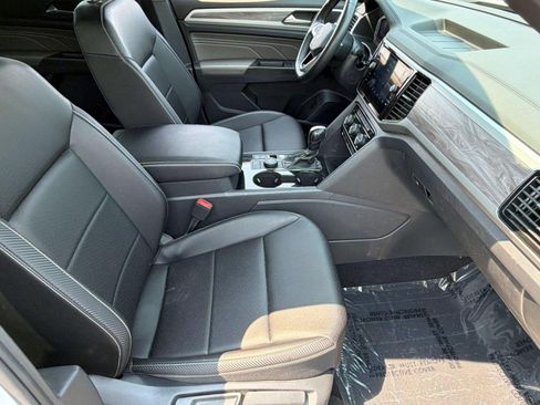 Used 2023 Volkswagen Atlas Cross Sport SE w/ Panoramic Sunroof Package AWD/4WD image 23