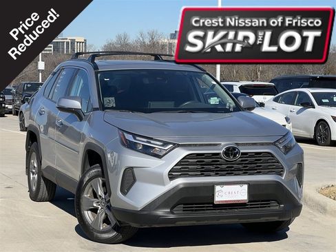 Used 2024 Toyota RAV4 XLE image 1