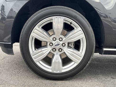 Used 2023 Ford Expedition Max Platinum image 9