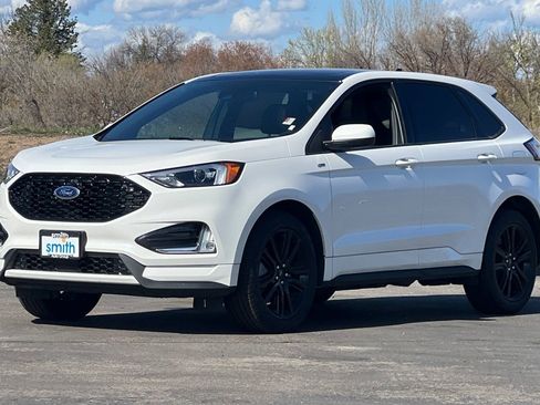 Used 2023 Ford Edge ST-Line w/ Class II Trailer Tow Package image 11