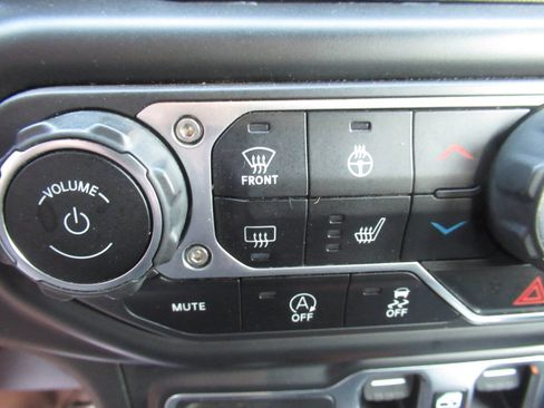 Used 2021 Jeep Gladiator Sport AWD/4WD image 28
