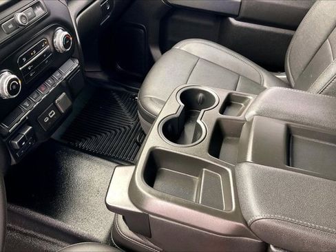 Used 2023 GMC Sierra 2500 Pro w/ Convenience Package image 16