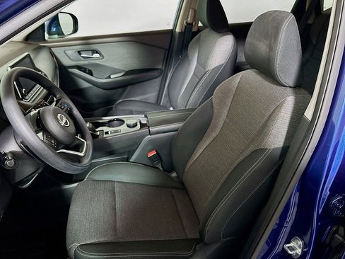 Used 2022 Nissan Rogue SV image 11