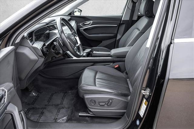 Used 2024 Audi Q8 e-tron Premium Plus AWD/4WD image 12