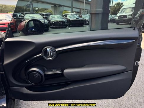Used 2015 MINI Cooper 2-Door Hardtop FWD image 29