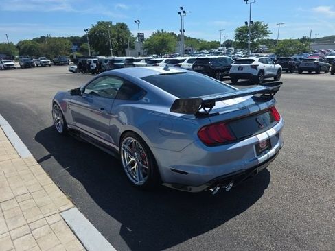 Used 2022 Ford Mustang Shelby GT500 w/ Technology Package RWD image 5