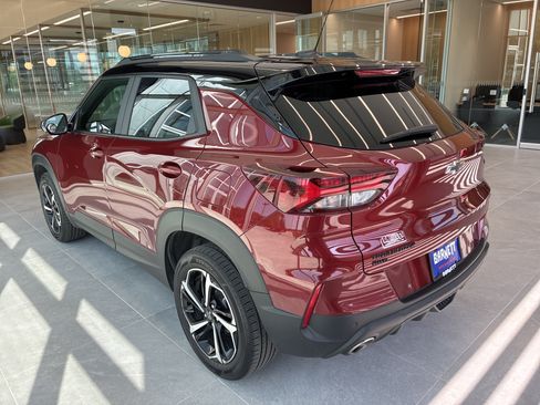 Used 2022 Chevrolet TrailBlazer RS w/ Sun and Liftgate Package AWD/4WD image 4