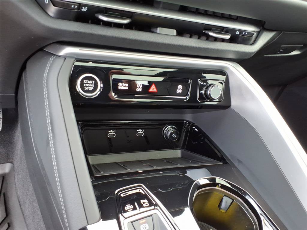 Certified 2025 Audi Q5 Premium w/ Premium Plus AWD/4WD image 19