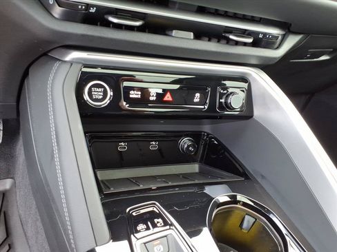 Certified 2025 Audi Q5 Premium w/ Premium Plus AWD/4WD image 19