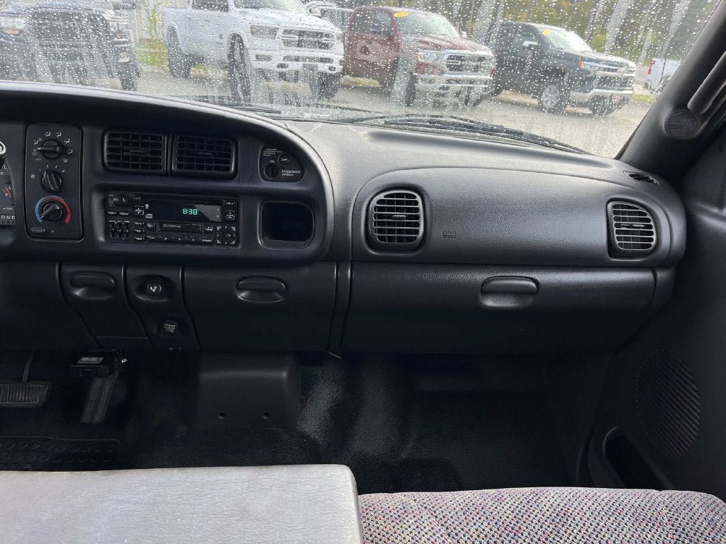 Used 2000 Dodge Ram 3500 Truck 2WD Quad Cab image 13