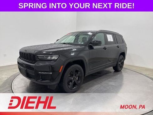 Certified 2023 Jeep Grand Cherokee L Limited w/ Black Appearance Package AWD/4WD image 3