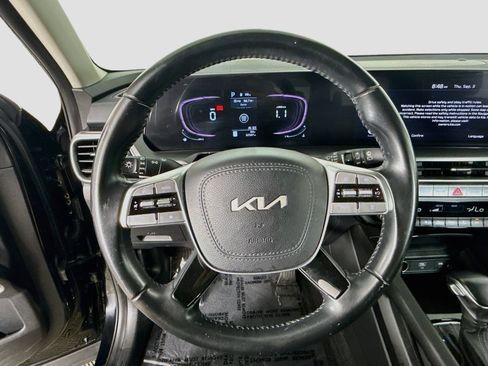 Used 2025 Kia Telluride S FWD image 13
