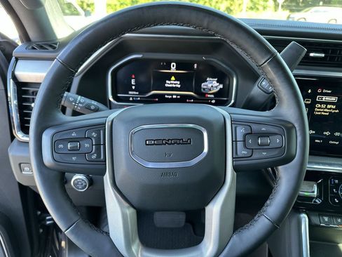 Used 2024 GMC Sierra 3500 Denali w/ Denali Reserve Package image 21