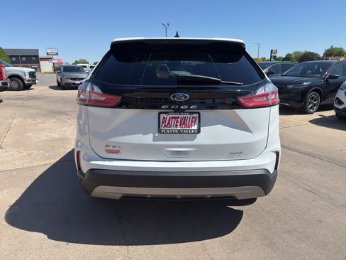 Used 2024 Ford Edge SEL AWD/4WD image 8