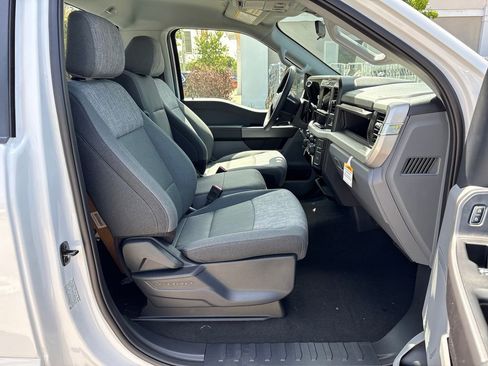 New 2026 Ford F350 XLT w/ FX4 Off-Road Package AWD/4WD image 5