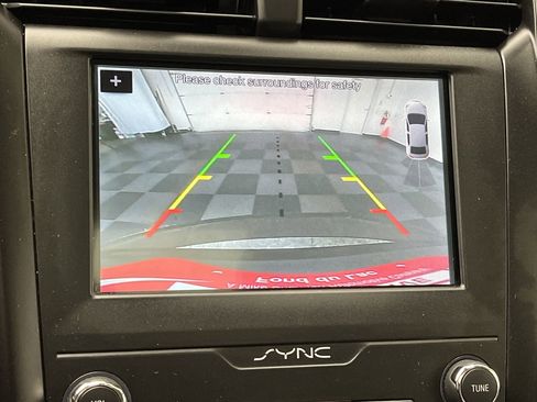 Used 2019 Ford Fusion SE w/ Equipment Group 151A image 5