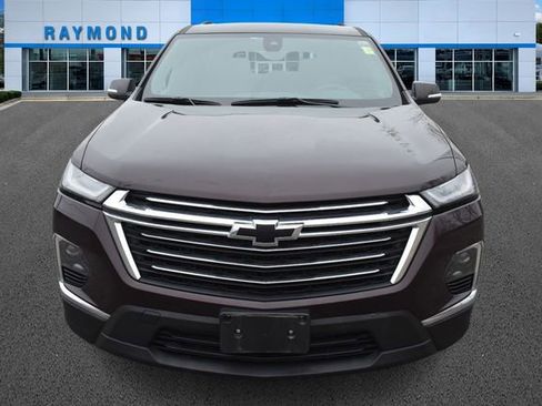 Used 2023 Chevrolet Traverse LT image 8
