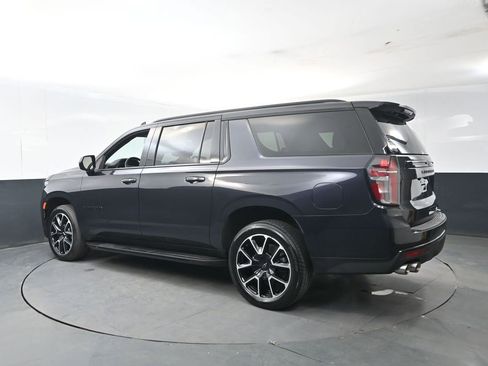 Used 2023 Chevrolet Suburban RST w/ Sport Performance Package AWD/4WD image 3