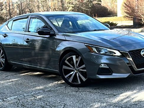 Certified 2020 Nissan Altima 2.5 SR image 1