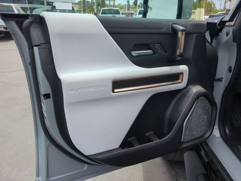 Used 2025 GMC Hummer EV 3X AWD/4WD image 23